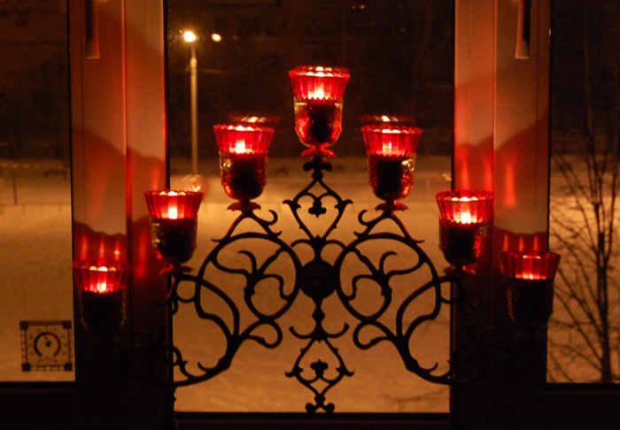 В даль туманную вьюга...