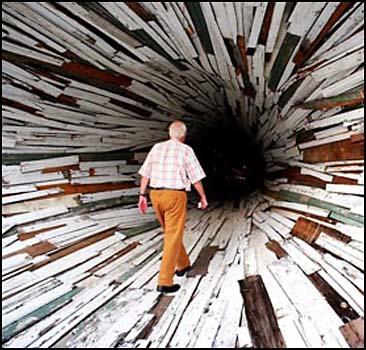 придурки коллайдером орехи колют...