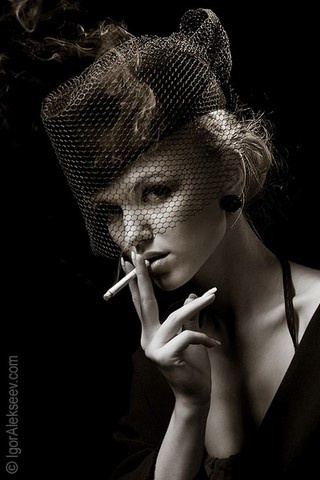 Я научилась пить абсент...