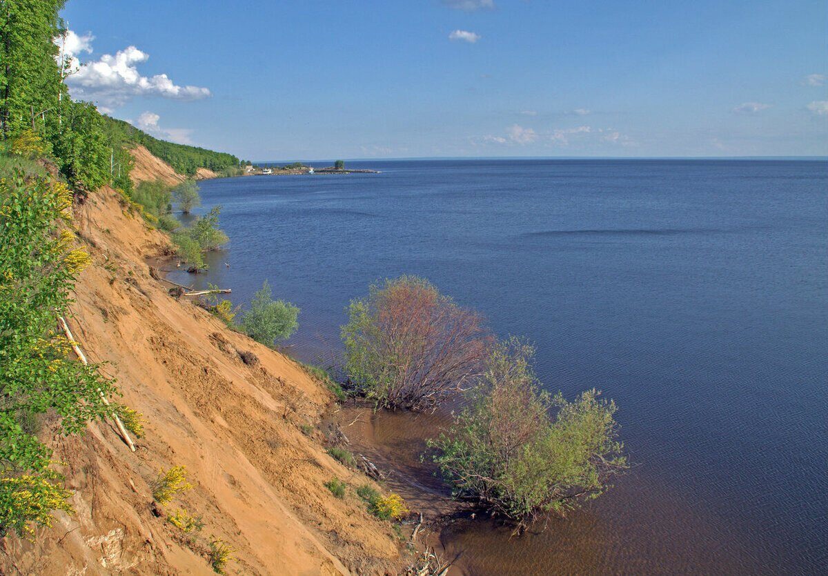 Жизнь свою зарифмовала