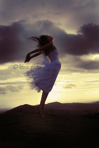 Этой весной мой мир обретает столпы..