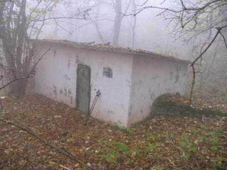 Да и Святой якут Ойунский жил как бомж...