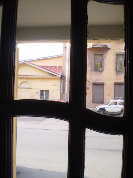 И искра пыль