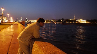 Глядя в глубь с тоской