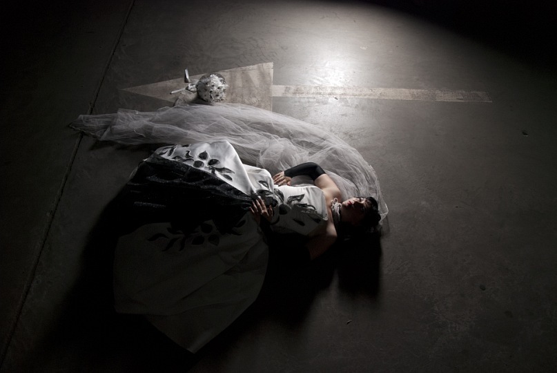 Убить платье