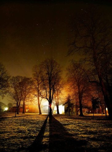 А где-то будет свет уставших фонарей..