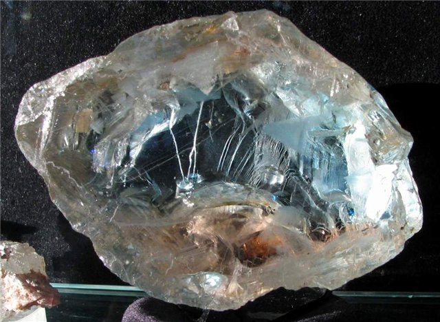 В решётках атомарной связи