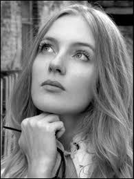 В метро, в трамвае ли