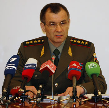 Ъ. И вся королевская рать...