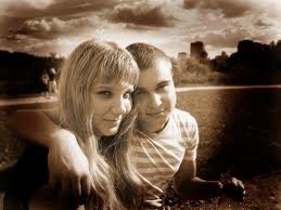 Закатилось солнце караваем