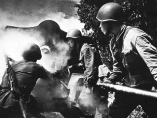 Сражений дни сотрут века...