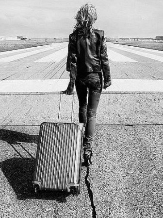 Эмигрантке