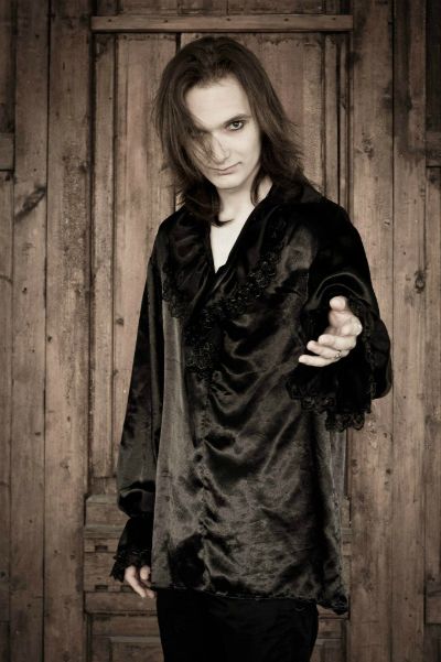 В преддверии ночи, в тихой тьме...