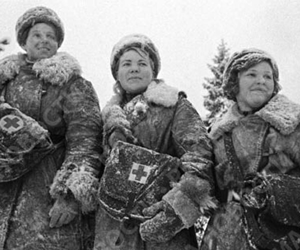 Напоминает нам