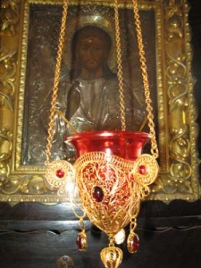 Не погаснет свет в лампаде...