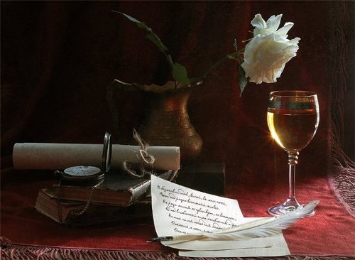 Стихи в его душе всю жизнь копились...