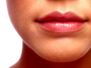 Твой нежный взор и жадные уста...