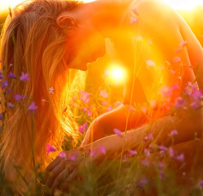 Целовать хмельно хотела...