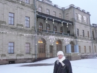 От дверей Гатчинского дворца