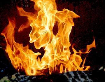 В обiймах вогню