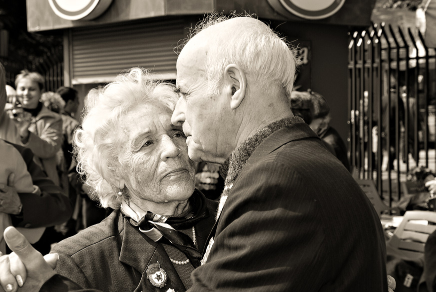 Красный снег