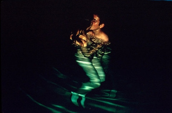 Я все грущу - любя