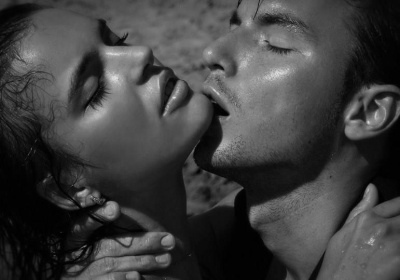 О чём поют печально соловьи...