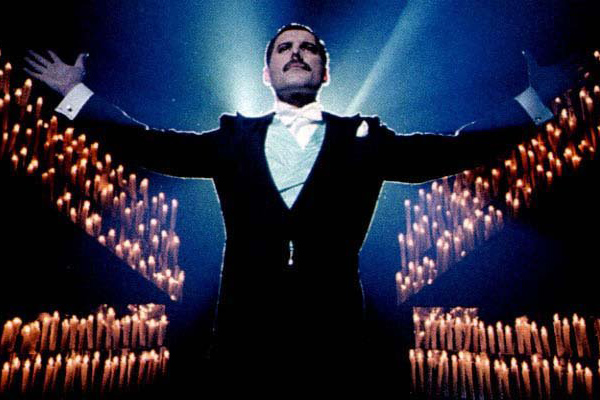 Послесловие песня посвящается Фредди Меркьюри