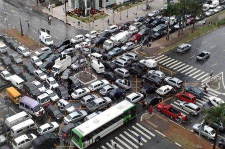 Куда вы люди все бежите?