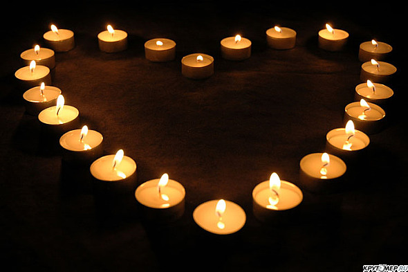 Мне б хотелось соткать полотно из любви...