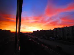 Запахло в миг ночным дождём