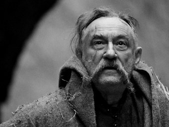 Богдан Ступка пiшов