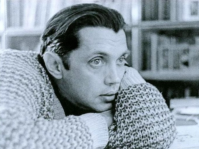 памяти Роберта Рождественского