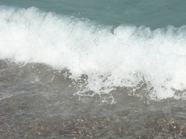 Мне с волною лучше