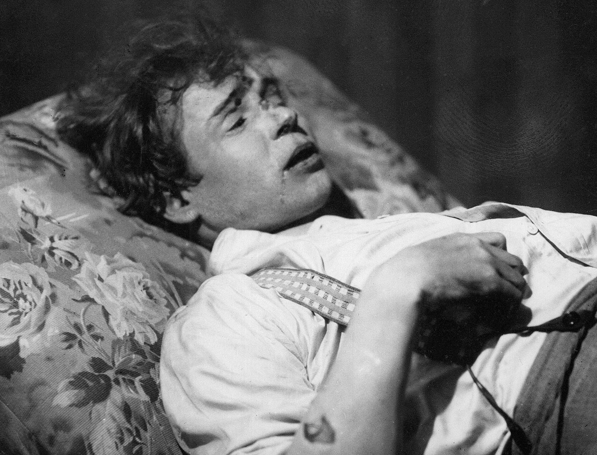 Александра Есенина сестра поэта. Воспоминания о брате Сергее Есенине. 12 Строки 