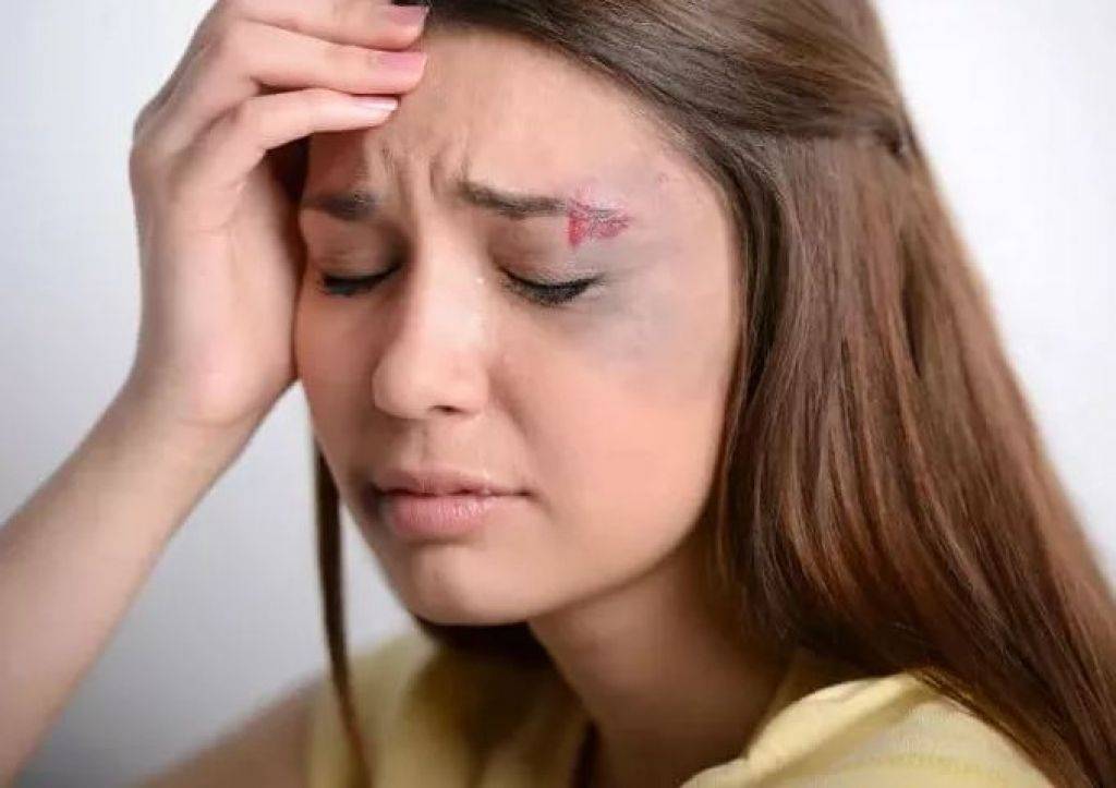 В ладони сжатые гляжу...