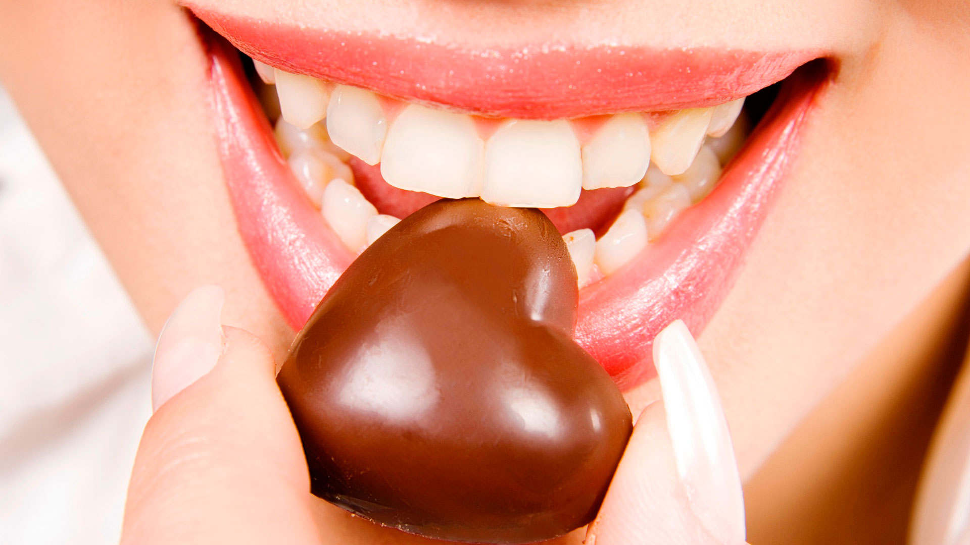 мармеладные челюсти вампира. сладкое и зубы. мармеладные зубы. сладкое для зубов. сладости зубы.