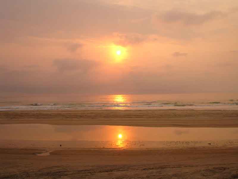 Улыбкой встречу я рассвет