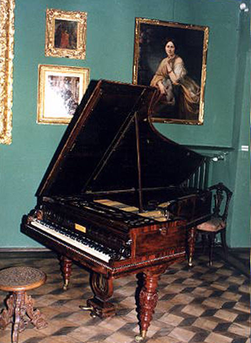 музей шопена в варшаве. ференц лист пианино. рояль шопена плейель. фредерик шопен фортепиано. фредерик шопен фортепиано.