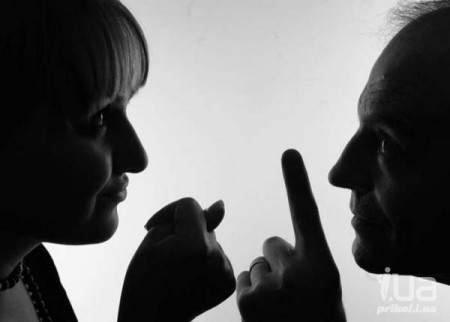 Вступили в спор две половинки...