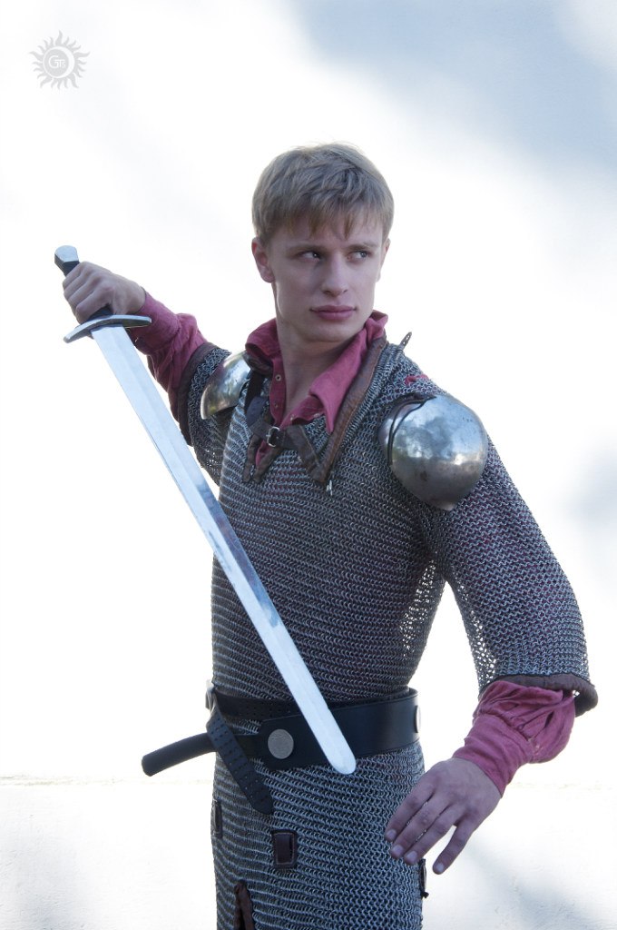 Не стой позади!