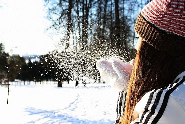 Как тихо снег