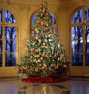 Праздник у елки