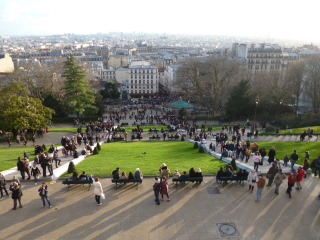 Что творится на Монмартре!