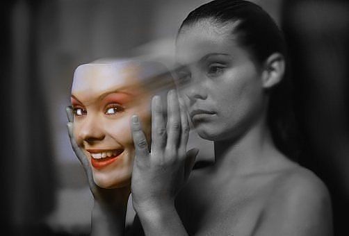 Сорванную маску разорвать