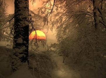 В душе моей небесная заря...