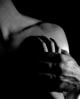 Мир разломился надвое...