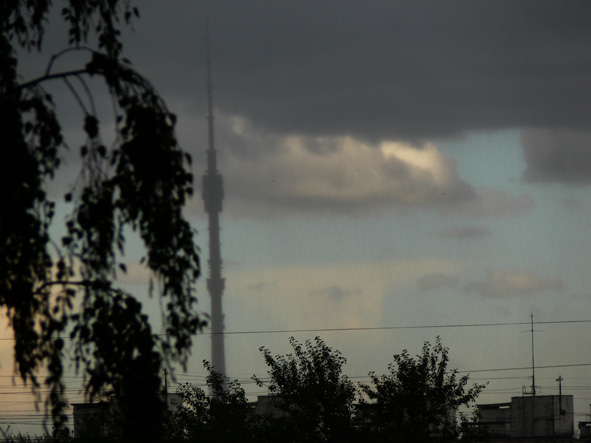 Ливень льёт у нас в Столице! Дню Любви