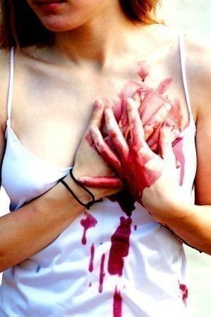 Когда любовь-ушла. Душа... - безмолвно кровоточит!