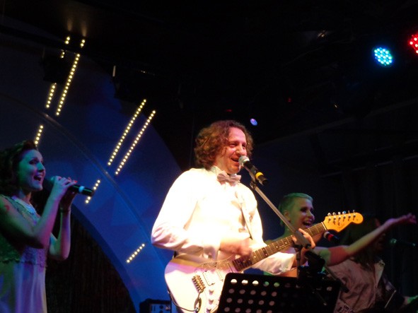 Новых звёзд Святой огонь! фото автора